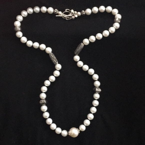 Jewelry - Pearl strand necklace. Handmade in Beijing